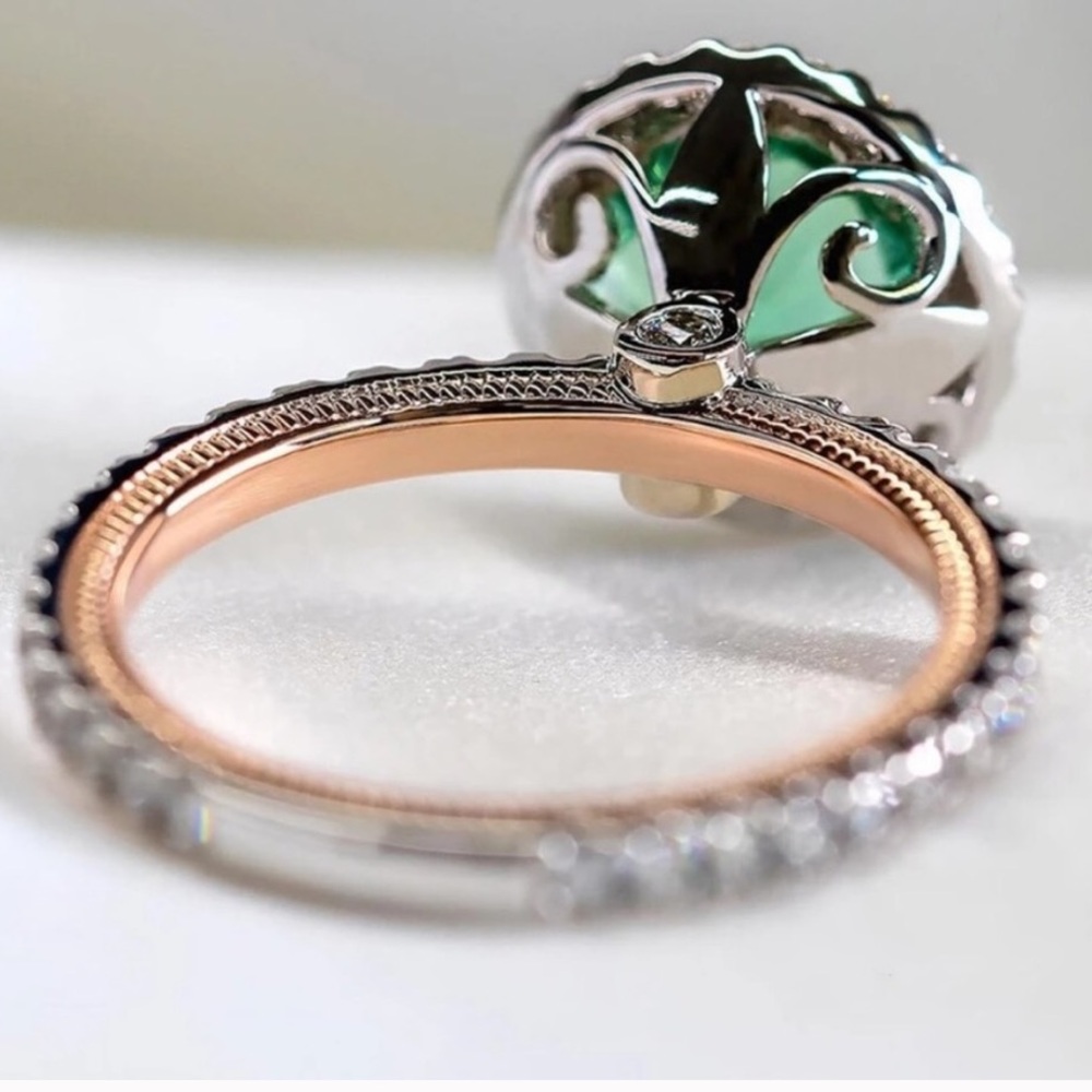 NEW DIAMOND ENGAGEMENT RING - Picture 6 of 7